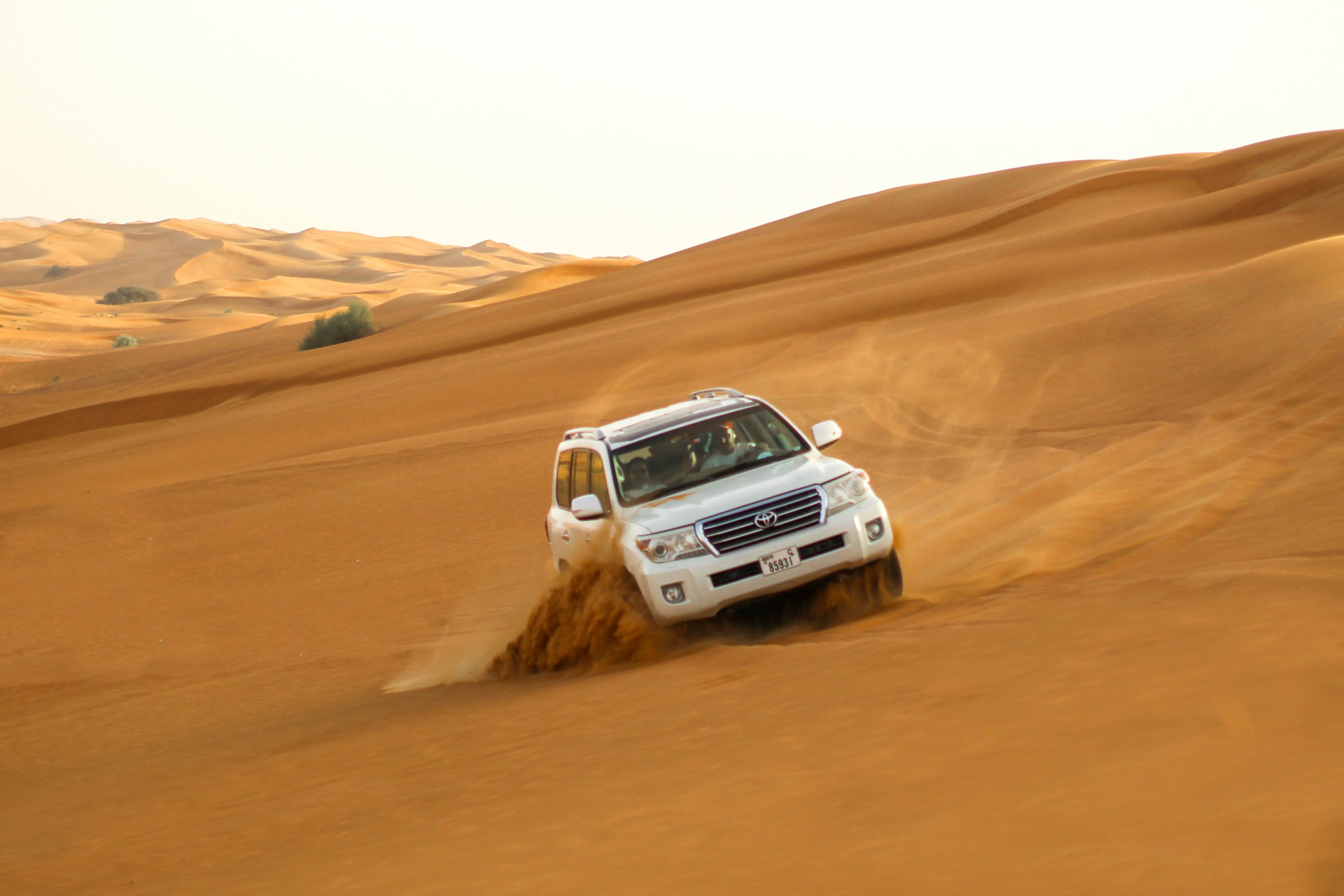 The Golden Hour Safari: Lahbab Red Dunes & Adrenaline