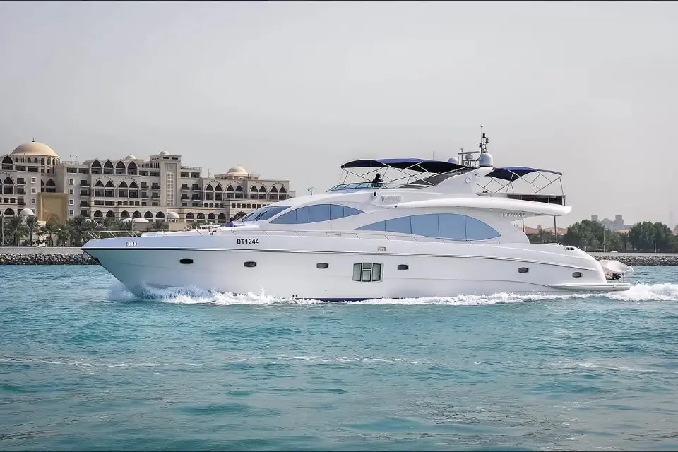 MAJESTY YACHT 88 FT in Dubai marina