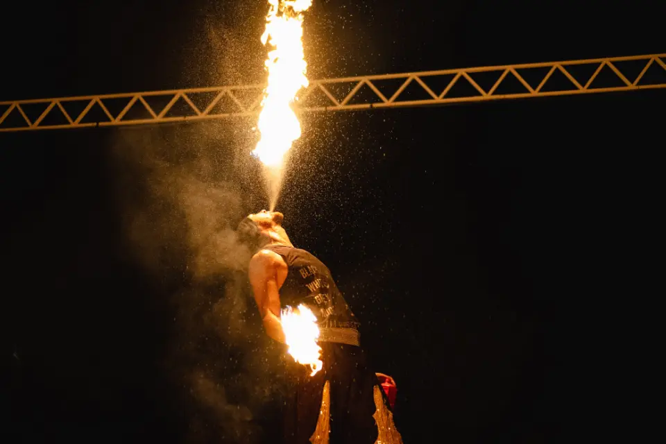 fire show on a desert safari tour by desert thrill